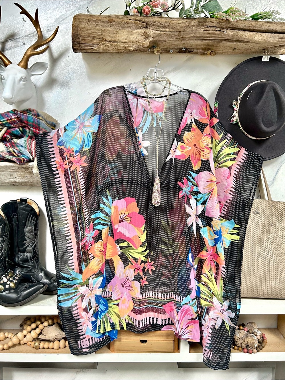 Women’s Black Floral poncho Cover-Up/Kaftan w resort vacay beach vibe